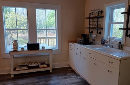 Burnsville House | Charming 2-bedroom historic house set on 2 acres with a meandering stream.