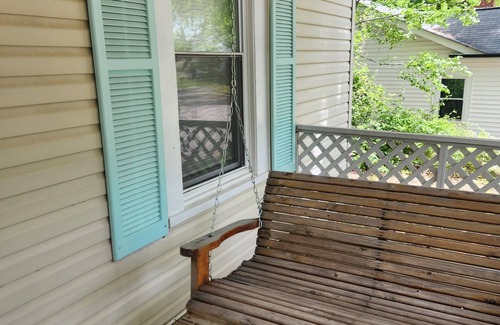 Kannapolis House | Charming 2-bedroom house with WiFi, AC in wonderful Kannapolis
