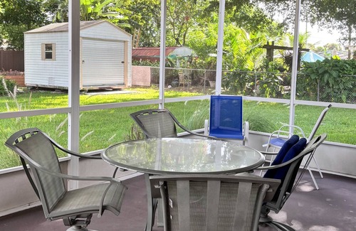 Clewiston House | Charming 2-bedroom house in lovely Clewiston with boat parking available.