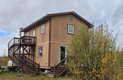 Fairbanks House | Charming 2-bedroom house just 12 miles from airport with spectacular auroras.