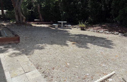 Cross Key Waterways House | Charming 2-bedroom house with WiFi and AC in Key Largo