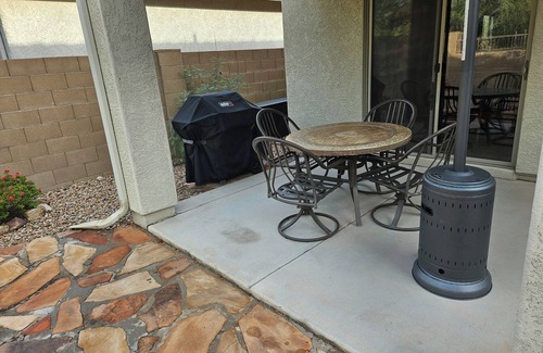 Anthem at Merrill Ranch House | Charming 2-bedroom home in peaceful Anthem at Merrill Ranch near Florence.