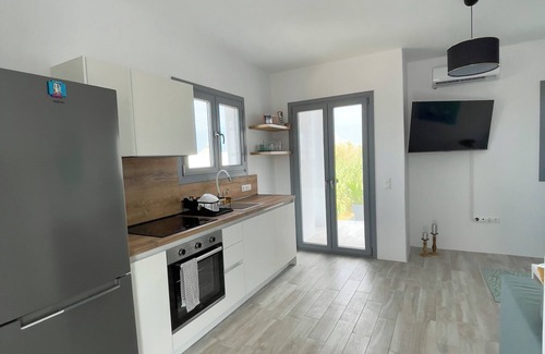 Kastraki House | Charming 2-bedroom house with AC and WiFi in welcoming Kastraki