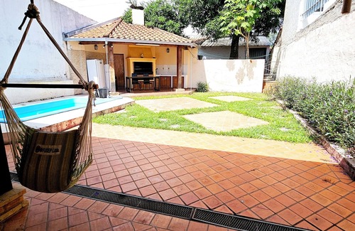 Asuncion House | Charming 2-bedroom house with WiFi, AC in wonderful Asunción Paraguay