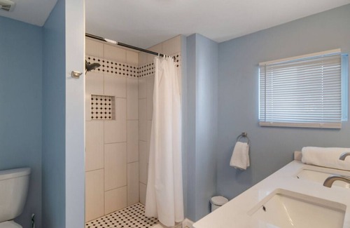 Olde Towne East House | Charming 2-bedroom house in lovely Columbus with AC