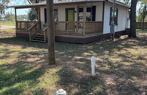 Franklin House | Charming 2-bedroom house w WiFi and AC in Franklin located near Ranch ball park