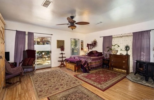 Oakhurst House | Charming 2-bedroom house in Oakhurst with WiFi access