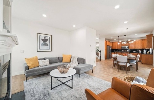 Parkrose House | Charming 2-bedroom house in welcoming Portland with AC, WiFi