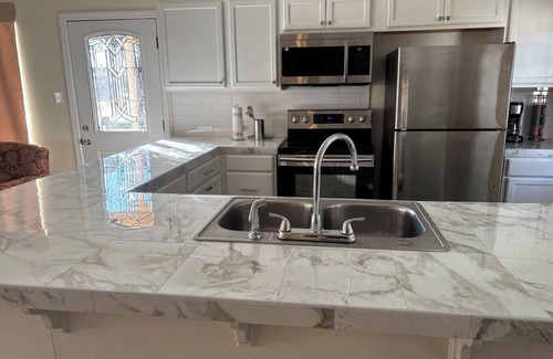 Abilene House | Charming 2 bedroom house with WiFi, Central heat/air, covered parking in Abilene