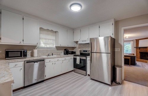 Concord House | Charming 2-bedroom house in downtown Concord