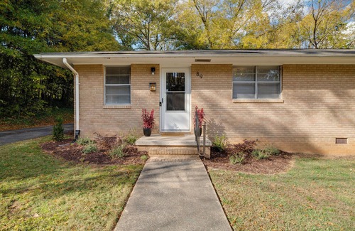 Concord House | Charming 2-bedroom house in downtown Concord