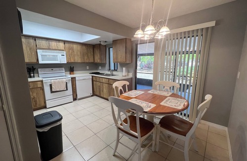 LaBelle House | Charming 2-bedroom house in tranquil LaBelle with WiFi, AC