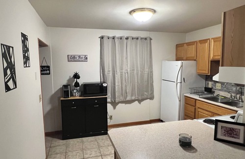 Madison House | Charming 2-bedroom house close to airport and downtown with many amenities