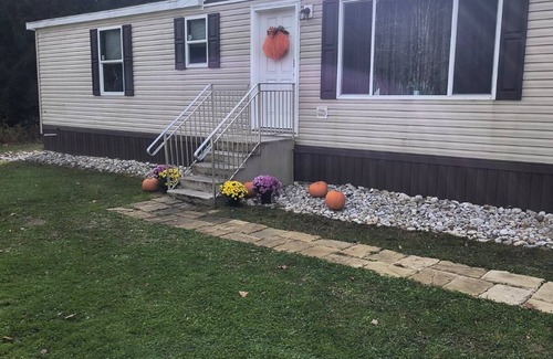 Dagus Mines House | Charming 2-bedroom house in Kersey with WiFi and AC