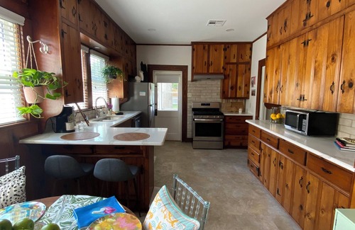 Monroe House | Charming 2-bedroom house in Monroe with AC, WiFi
