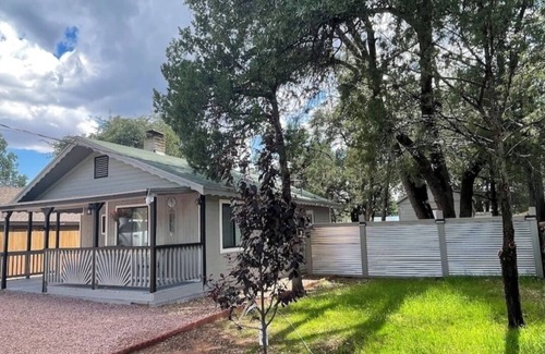 Payson House | Charming 2-bedroom house in serene Payson with WiFi