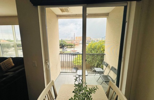 Braeswood Place House | Charming 2-bedroom in Houston Medical Center Next to NRG Stadium