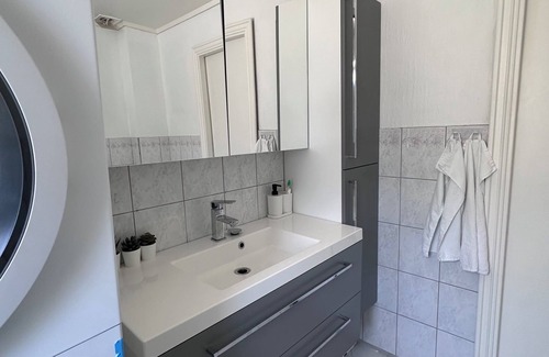 Fyllingsdalen Apartment | Charming 2-bedroom in sheared apartment in lovely Bergen with WiFi, AC