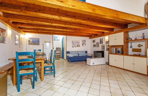 Roccalumera House | Charming 2-bedroom house in fabulous Roccalumera with AC