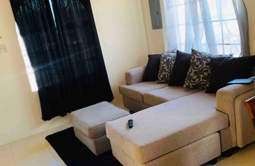 Montego Bay House | Charming 2-bedroom bungalow with WiFi and AC in Montego Bay