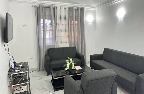 Monrovia Apartment | Charming 2-bedroom Ocean View Apartment with Wi-Fi, AC and Generator in Monrovia