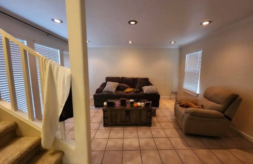 Rohnert Park House | Charming 2-bedroom townhome in delightful Cotati with fitness room, WiFi