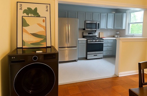 Drexel Hill House | Charming 2-bedroom house in Drexel Hill with laundromat ,parking& trolly station