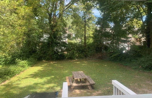 Mount Vernon House | Charming 2-bedroom Duplex with1Gig WiFi, AC in delightful Mount Vernon