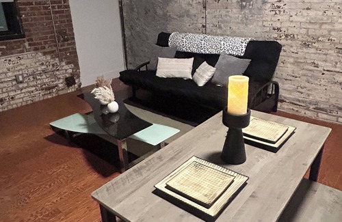 North Philadelphia East House | Charming 2-bedroom building with AC, fitness room in welcoming Philadelphia