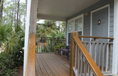 Port St. Joe Cottage | Charming 2-bedroom cottage with WiFi and AC in Port St. Joe
