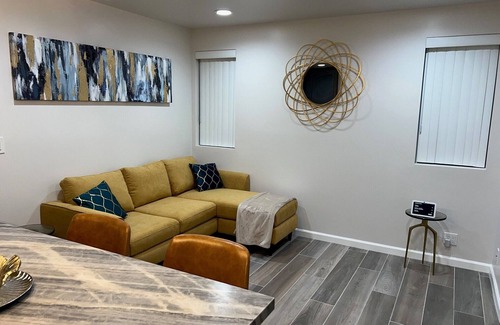 Lower Bal House | Charming 2-bedroom house in San Leandro with WiFi and AC