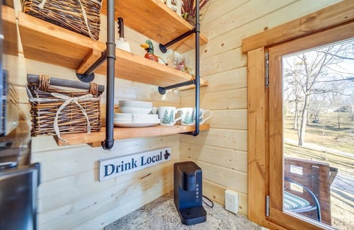 Waynesville Cottage | Charming 2-bedroom cottage with AC, WiFi in welcoming Waynesville