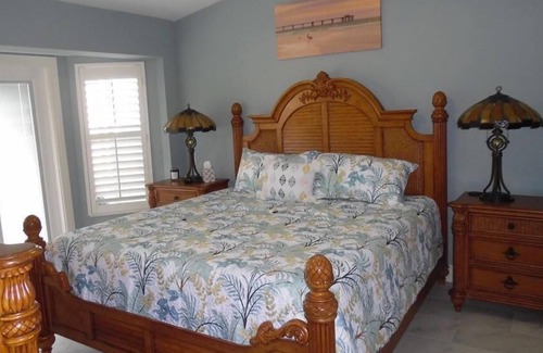 Naples Resort | Charming 2-bedroom villa in wonderful Naples resort with Player's Club access