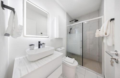 Ponton Apartment | Charming 2 BR Oasis in Oranjestad by Bocobay