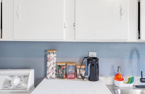 Mount Holly Apartment | Charming 2 King Bedroom Suite—in Downtown Mt Holly
