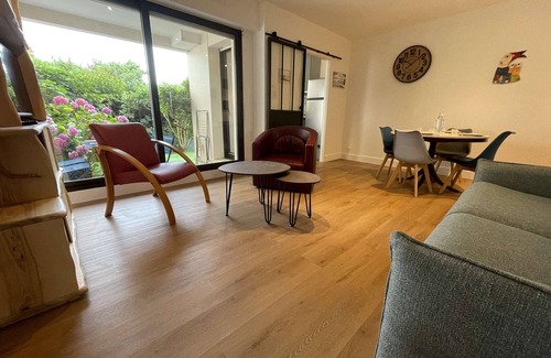 La Rochelle Apartment | Charming 2-Room Apartment with Terrace, Pool Access, and Near Beach in La Rochelle