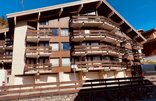 La Clusaz Apartment | Charming 2-Room Apartment Centrally Located Near Aquatic Center and Pool