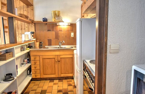 Morzine Apartment | Charming 2-room apartment with pool and parking, close to slopes in Morzine