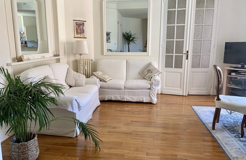 Les Baumettes Apartment | Charming 2-room apartment near beach and town center