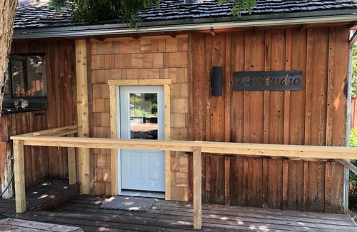 Ralston Apartment | Charming 2 room Studio in Private Setting near Cody