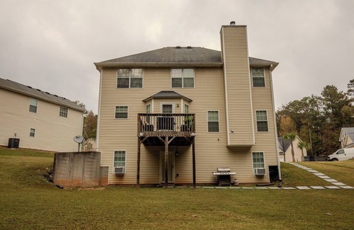 Union City House | Charming 2BD/1BTH Home Near Atlanta Airport