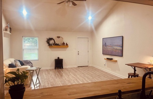 Spring House | Charming 2bedroom house in pleasant Spring with AC,WiFi 18 minIAH Bush/Woodlands
