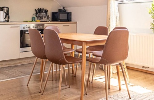 Vienna Apartment | Charming 2BR+1LR Apt. Modern Design @Donaustadt