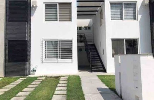 El Pueblito House | Charming 2BR/2BA apartment in awesome Qro. with swimming pool.