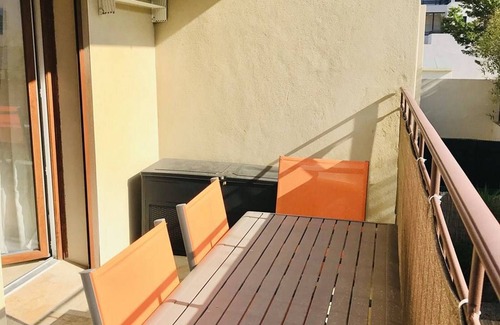 Algajola Apartment | Charming 2BR Apartment with Terraces, AC, Parking, Near Beach – Sleeps 5