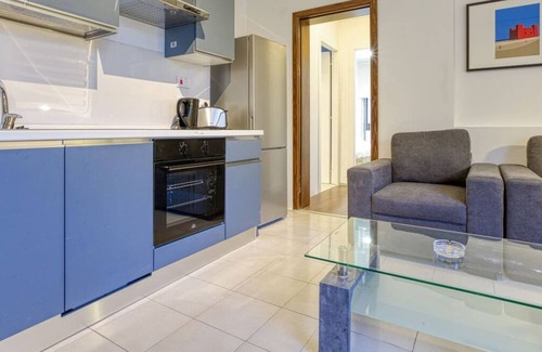 Sliema Apartment | Charming 2BR Apt with Balcony & city views, Sliema