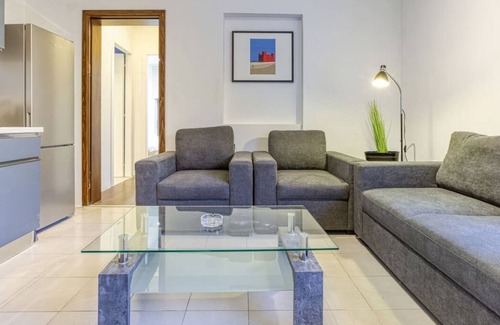 Sliema Apartment | Charming 2BR Apt with Balcony & city views, Sliema