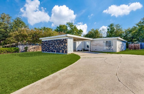 Fort Worth House | Charming 2BR Duplex | Mins to DT