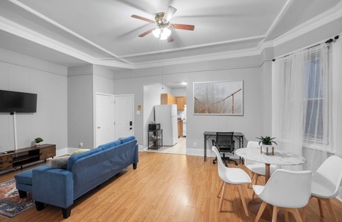 Spruce Hill Apartment | Charming 2BR Near Drexel