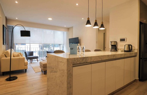 Santa Cruz Apartment | Charming 2BR with Balcony in Miraflores